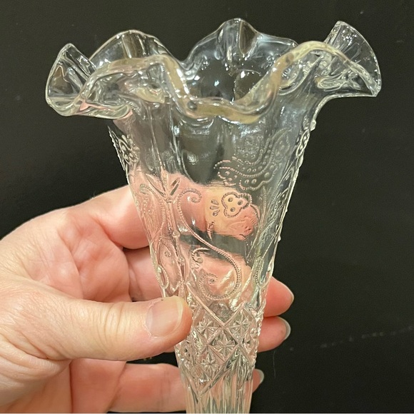 Vintage Automobile Limousine Glass Bud Vase - Picture 10 of 13